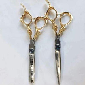 Ensemble de ciseaux de barbier en acier les plus vendus pour la coupe de cheveux, ensemble de ciseaux de salon personnalisés - Product Image 2