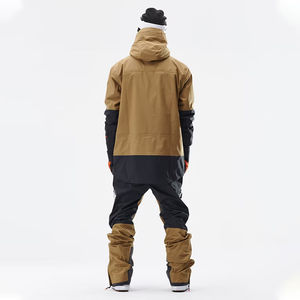 Traje de esquí personalizado para hombre: Chaqueta y pantalón impermeables y aislados para snowboard, diseño a medida, cálido para invierno y actividades al aire libre. - Product Image 3