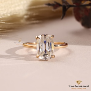 Bague de fiançailles solitaire en or massif 14 carats avec diamant de laboratoire CVD de 2,50 carats, taille coussin, couleur F, clarté VS1, certifié IGI - Product Image 1