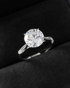 Anillo de Compromiso de Lujo con Diamante Cultivado en Laboratorio, Corte Marquesa, Biselado, Oro Amarillo, Estilo Vintage, Anillo de Novia con Racimo, Joyería Fina, Regalo para Mujer - Product Image 1