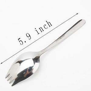 Ensemble de fourchettes argentées simples de qualité supérieure, idéal pour un usage professionnel, les services aériens, les pique-niques, les cantines et les tables de bureau. Vente en gros depuis l'Inde. - Product Image 2