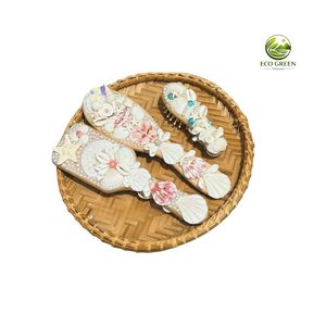 Peigne à cheveux en bois artisanal Eco Green Vietnam avec décorations en coquillages et perles, accessoire de style plage pour mariée, 10-16 cm - Product Image 6