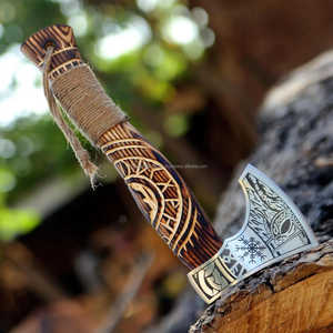Hacha Vikinga Forjada a Mano, Hacha Nórdica Hecha a Mano con Mango de Madera Personalizado y Cabeza Grabada, Herramienta de Supervivencia para Campismo al Aire Libre - Product Image 5