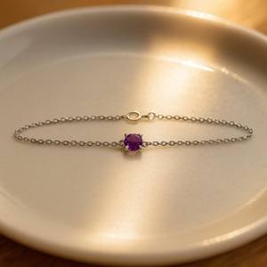 Bracelet délicat avec breloque en améthyste, argent sterling 925, plaqué argent, fait main, cadeau d'anniversaire pour femme - Product Image 2