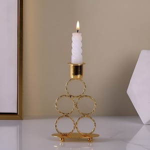 Candelabro de Metal de Estilo Antiguo, Portavelas Dorado Decorativo para Iluminación y Decoración al Mejor Precio al por Mayor - Product Image 2