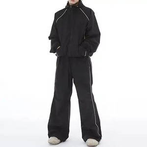 High Quality Custom <b>Men's</b> Oversized Nylon Windbreaker Tracksuit Jogging Suit <b>Jacket</b> Pants Set - Product Image 1