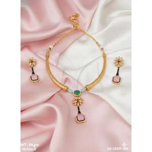 ชุดสร้อยคอและต่างหูดีไซน์ลายดอกไม้สไตล์ชาติพันธุ์  งานแต่งงานแบบอินเดีย  สำหรับผู้หญิง  เหมาะสำหรับงานเทศกาล - Product Image 3