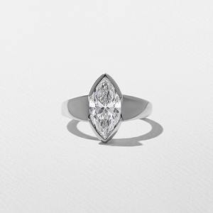 Anillo de Compromiso de Oro Amarillo Sólido de 14K con Diamante Marquise de 2CT Cultivado en Laboratorio, Certificado IGI, para Mujer - Product Image 2