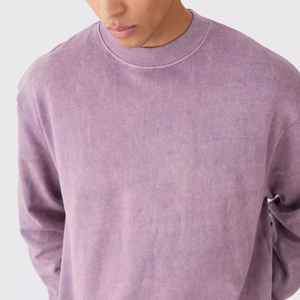 เสื้อสเวตเชิ้ตผู้ชายสีม่วงลาเวนเดอร์ ย้อมสีแบบ Garment Dyed ทรงครอป บ็อกซี่ฟิต ผ้าฟลีซ คอกลม ผ้าฝ้าย สตรีทแวร์ สวมใส่สบาย - Product Image 5