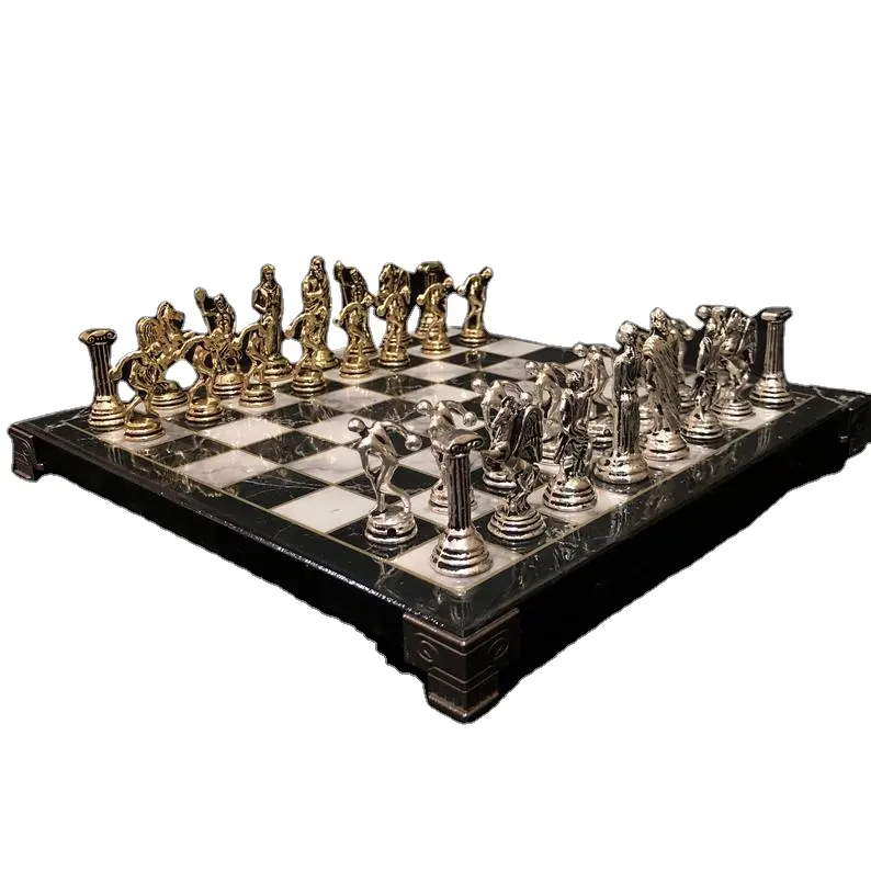 Jeu d'échecs en bois à motifs de marbre, avec pièces en métal argenté et or, à thème de sphère