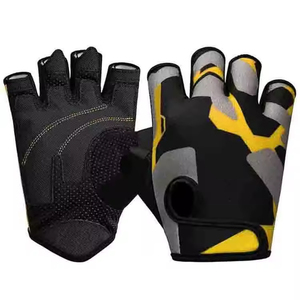 <b>Light</b> Weight Customized Training Gloves Made In Pakistan Durable Material Unisex Training Gloves Factory Price Training Gloves - Product Image 1
