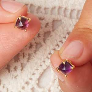 Pendientes de tuerca de amatista con forma cuadrada, gema natural facetada, chapados en oro, proveedores de pendientes de tuerca con gema morada - Product Image 4