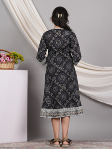 Women's Cotton Bandhej Print Anarkali Kurti Black Color Stylish Ethnic Outfit Comfortable Casual Summer Wear Quick Dry Recycled - Product Image 3