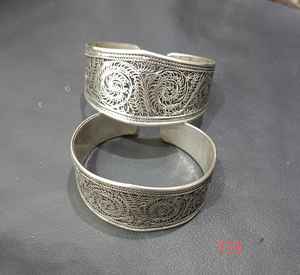 Indian <b>Costume</b> <b>Jewellery</b> Fashionable Brass Bangles Artificial Imitation Jewelry <b>Set</b> Temple <b>Jewellery</b> of Indian - Product Image 1