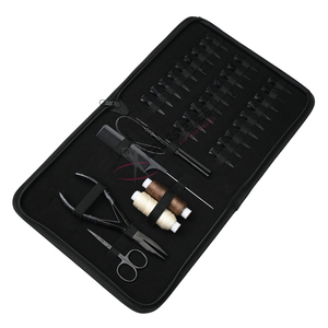 ชุดอุปกรณ์ต่อผมแบบไมโครริงสีดำ พร้อมคีมหนีบผมแบบแบน ที่ร้อยห่วง และที่เกี่ยวผมสำหรับจัดแต่งทรง - Product Image 1