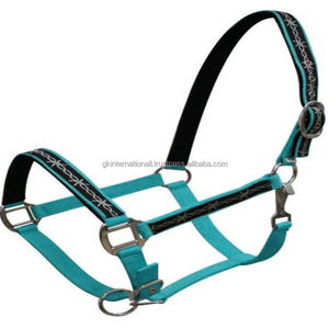 Vente en gros de plusieurs options de couleurs personnalisées Licou de cheval en nylon avec accessoires réglables en alliage de zinc - Product Image 1