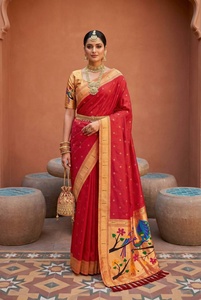 <b>Red</b> <b>Silk</b> Saree With Peacock And Floral Zari Weaving Women Traditional Wedding Wear Indian Style - Product Image 3