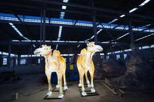 お祭り用大型動物提灯 - 動物園、公園、クリスマスパーティーの庭の装飾用の漫画風動物ラクダ - Product Image 4