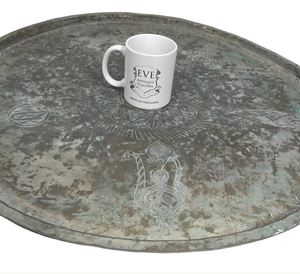 Assiette de présentation avec bord festonné pour la décoration de mariage et d'événements, accessoires de table, fournitures de fête, assiette en métal vintage de luxe ornée - Product Image 1