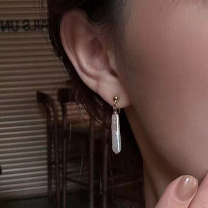 Boucles d'oreilles pendantes haut de gamme, version coréenne, design baroque en argent, avec véritable perle de culture d'eau douce, sensation légère - Product Image 2