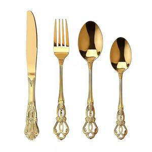 La surface des couverts aux tons chauds crée une ambiance de repas chaleureuse et accueillante pour les repas quotidiens et les occasions spéciales. - Product Image 4