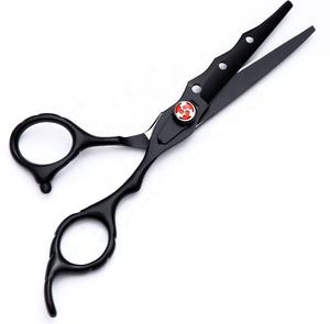 Juego de tijeras de corte de pelo de peluquero negro profesional de 6 pulgadas de 2 piezas con tornillo ajustable y logotipo personalizado - Product Image 3