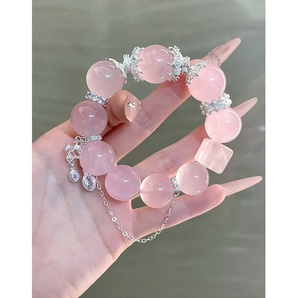 Pulsera de Resina Hecha a Mano de Lujo con Combinación de Colores Única, Accesorio de Moda para Mujeres y Niñas en Todo el Mundo - Product Image 1