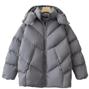 Abrigo de invierno grueso con diseño de cara acolchada Chaqueta de burbuja cálida hecha de tela de lona - Product Image 1