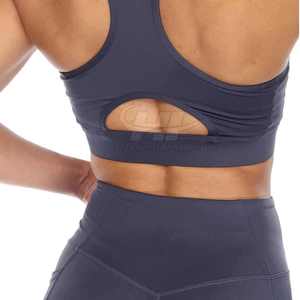 Ensemble de yoga sportif 2 pièces pour femme : Legging taille haute et brassière de sport en mesh, tenue d'entraînement couleur unie, coupe ajustée longueur pleine - Product Image 5