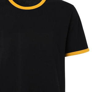 Camiseta Negra de Manga Corta al Por Mayor de Primera Calidad con Ribete Amarillo en Contraste, Cuello Redondo, Corte Regular, Color Sólido Informal - Product Image 2