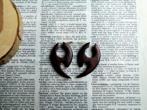 Pendientes de Madera de Palisandro Marrón Oscuro, Forma Curva, Acabado Liso, Hechos con Madera Natural - Product Image 3