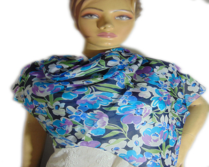 Elegante Pañuelo de Seda con Estampado Floral para Mujer, Cuadrado, Multicolor, Accesorio de Moda para Todas las Temporadas, 100% Seda, Multicolor, Elegante - Product Image 6