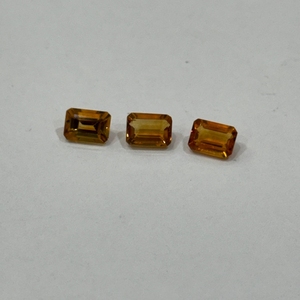 Citrine naturelle de qualité gemme, taille émeraude 7x5mm, pierre précieuse dorée calibrée et nette, qualité joaillerie fine, provenance Madagascar - Product Image 4