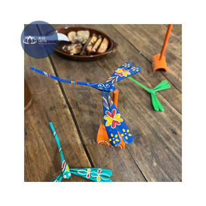 Juguete de Libélula de Bambú Pintado a Mano de Alta Calidad Glory para Niños, Juego al Aire Libre y Diversión Familiar - Product Image 1
