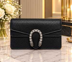 Bolso de Hombro de Diseño de Lujo para Mujer, Elegante Cadena con Cristales, Correa Única, Bolso Cruzado de Cuero PU Blanco - Product Image 4