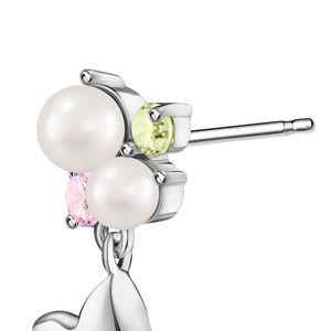 Boucles d'oreilles pendantes en perles blanches argentées avec accents de cristal vert et rose, motif feuille de lierre, design élégant pour femmes - Product Image 4