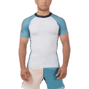 Rashguard Unisexe à Manches Courtes Raglan pour MMA et BJJ, Conception Personnalisée OEM, Respirant, Logo, 100% Polyester, Anti-bactérien, Séchage Rapide - Product Image 1