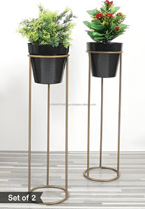 Juego de 2 macetas de hierro negro y dorado de calidad superior con soporte largo para macetas a precio de reventa desde la India - Product Image 2