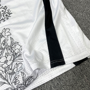 เสื้อยืดแขนราแกลนพิมพ์ลายดอกไม้สีดำขาวสำหรับผู้ชาย พร้อมหมายเลข 25 และโลโก้ตราสัญลักษณ์ ทรงปกติ สไตล์ลำลอง - Product Image 5