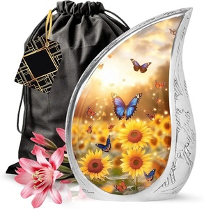 Urna de cremación clásica grande en forma de lágrima para adultos, hermosa urna con diseño de flor y mariposa para cenizas humanas. - Product Image 1