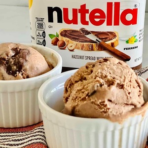 Helado Premium de Nutella, Postre Congelado Gourmet con Rico Mezcla de Chocolate y Avellanas y Base Cremosa Suave - Product Image 3