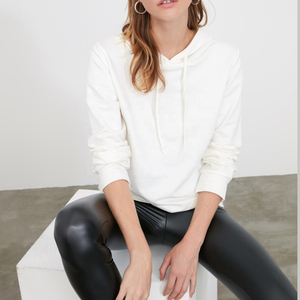 <b>Women</b> <b>White</b> Hooded Sweatshirt Regular Fit Solid Color Casual Pullover Winter Wear 100% Cotton Pocket Custom Printed Brand Logo - Product Image 4