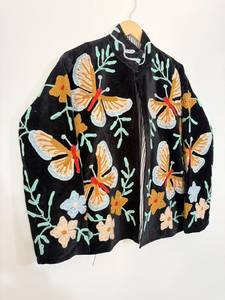 Wholesale Handmade Butterfly Suzani Embroidery <b>Velvet</b> ODM Lightweight <b>Jacket</b> Boho Vintage Open Front Winter <b>Women</b> Coat - Product Image 3