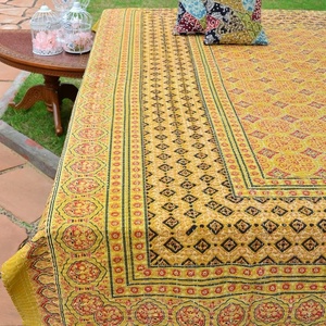 Colchas con estampado ajrakh hechas a mano, colchas kantha con estampado ajrakh, colchas con estampado ajrakh y costuras kantha. - Product Image 4