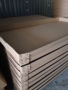 กล่องของขวัญทำมือทรงสี่เหลี่ยมผืนผ้าจากเวียดนาม กล่องกระดาษแข็งแบบนูนลายและแบบจมลาย พร้อมฟองน้ำบุภายใน ยี่ห้อ Ngoc Anh - Product Image 5