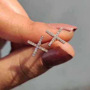 Pendientes de Moissanita con Corte Brillante Redondo en Forma de Cruz, Plata de Ley 925, Lujosos y Modernos para Compromiso, Boda, Aniversario - Product Image 1