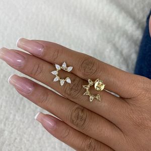 Pendientes de Aro con Diamantes Cultivados en Laboratorio en Forma de Pera, Chapados en Oro y Rodio, Elegantes y Modernos, Joyería Fina para Uso Diario - Product Image 4