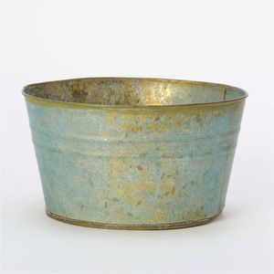 Bac à plantes rustique en métal fait main, pot de fleurs décoratif en fer galvanisé vieilli et seau de rangement pour salon de ferme - Product Image 1