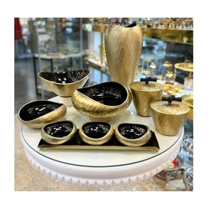 Bol à chocolat en aluminium au design attrayant, couleur or et noir, vaisselle pour servir les aliments à prix abordables - Product Image 1