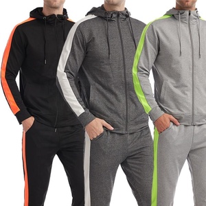 Vente en gros de survêtement deux pièces en coton pour hommes vêtements de sport d'hiver écologiques vêtements de jogging imprimés pour garçons - Product Image 6
